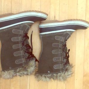 Joan of Arc sorel boots size women’s 9